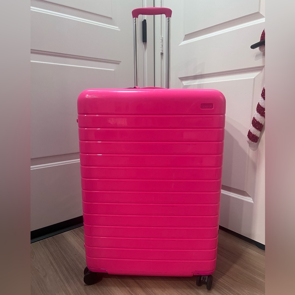 Away Sunset Pink Limited Edition Large Suitcase